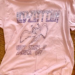 Vintage-style hippie rock cotton-on tee